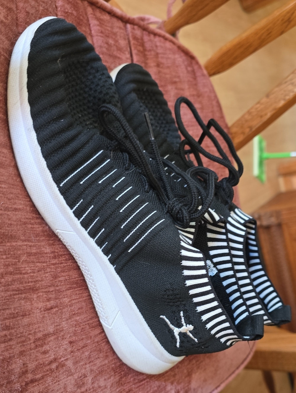 Danskin Black White Slip On Stretch Sneakers